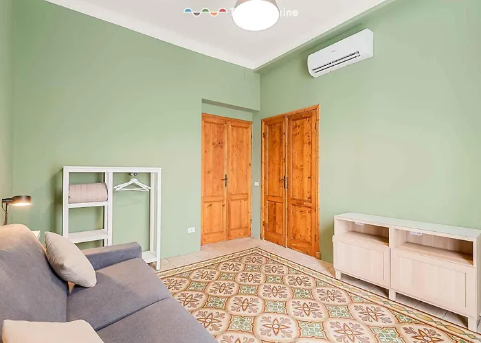 Bed & Breakfast Vicci 57, Terre Marine